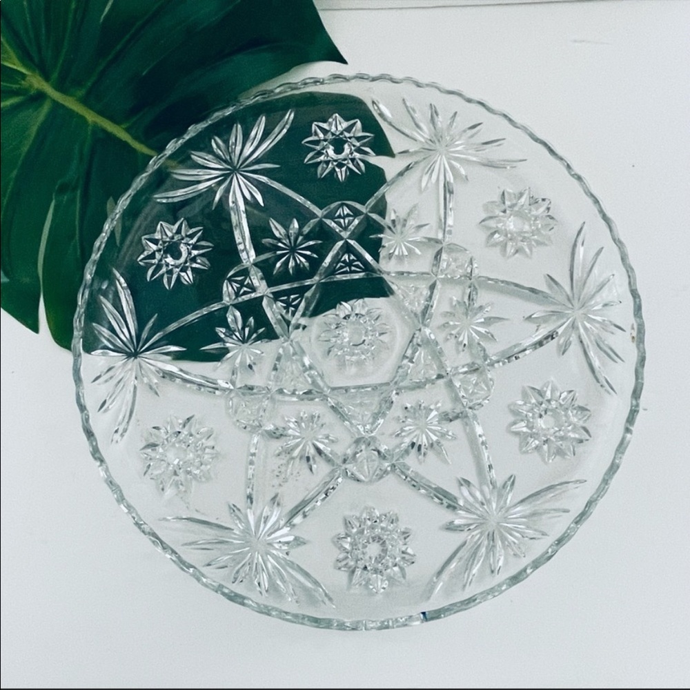 Vintage Anchor Hocking Mid-Century Star of David Prescut 11” round glass platter